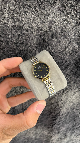 نقره ای طلایی صفحه مشکی