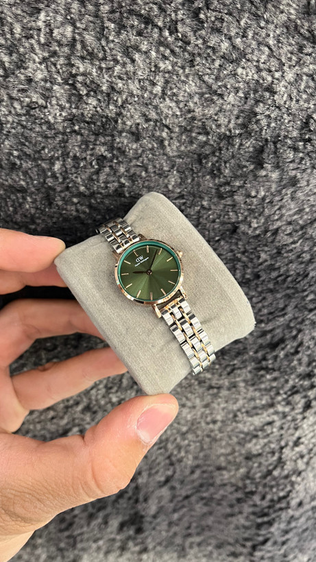 نقره ای رزگلد صفحه سبز